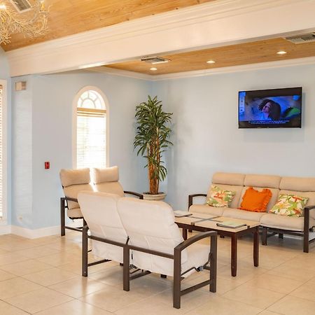 Paradise Island Beach Club Ocean View Villas Creek Village Exterior photo